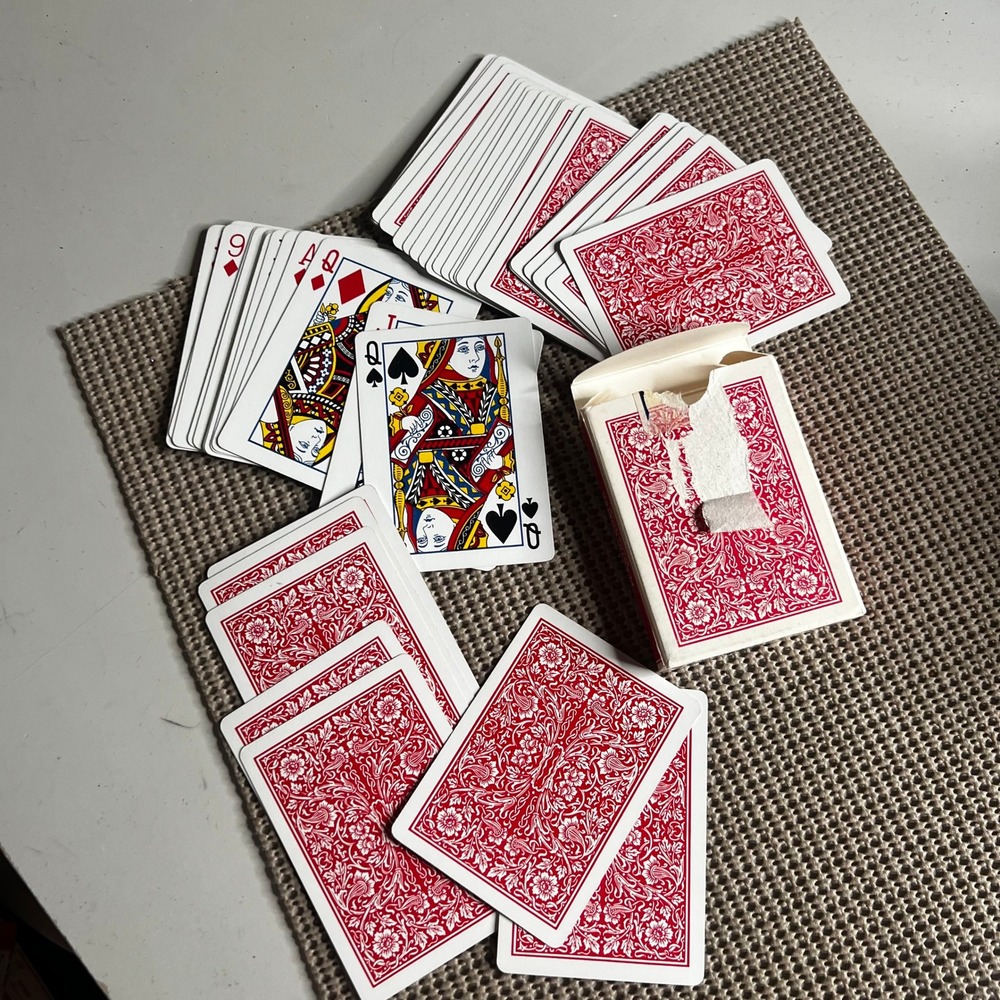 Vintage Arrco Streamline Pinochle Playing Cards No 2R Red Floral Made inβ USA